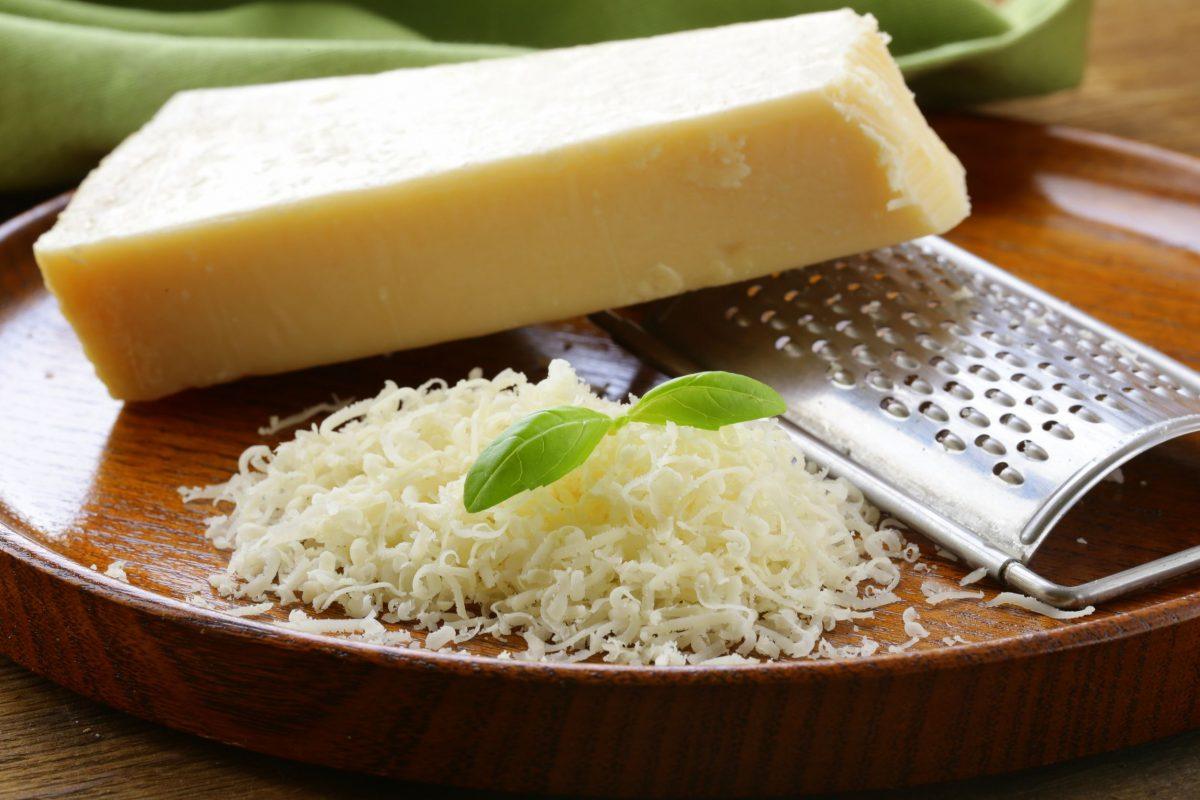 Вкусный картофель, запеченный в КЕФИРЕ под сыром!!!