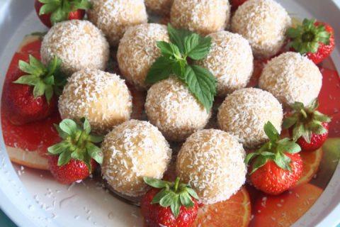 Вкуснейший десерт!!! Творожные шарики с клубникой