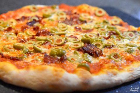 Приготовление пиццы от повара из Италии