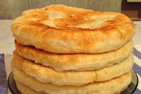 Пушистые лепешки на кефире, очень вкусно и быстро
