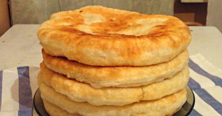 Пушистые лепешки на кефире, очень вкусно и быстро