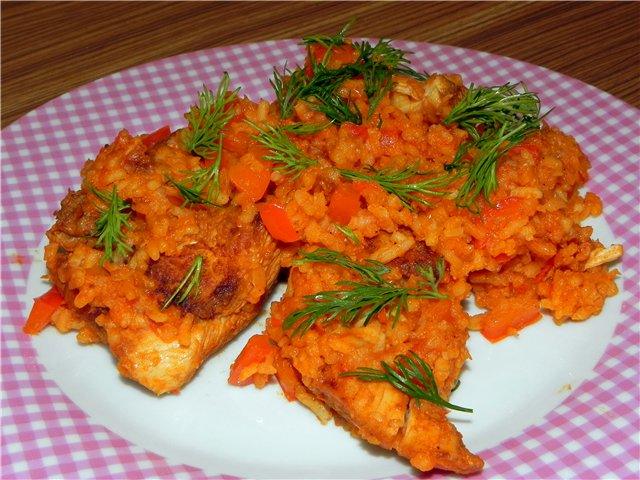 Аппетитная КУРОЧКА с рисом в томате. Отличный вариант для второго блюда