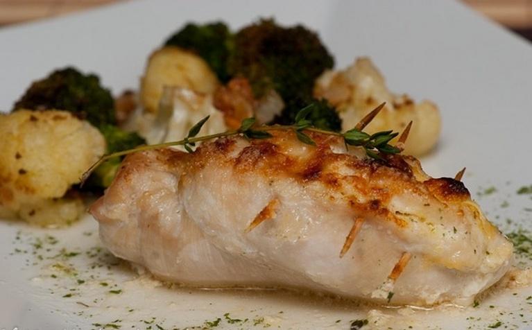 ПРОСТОЙ рецепт фаршированных куриных ГРУДОК! Не простите себе если не попробуете.