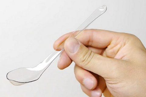 Как сделать ложку из ПЛАСТИКОВОЙ бутылки своими руками