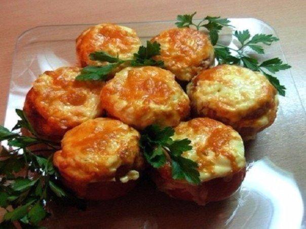 Сочные помидоры, фаршированные курицей. Язык можно проглотить