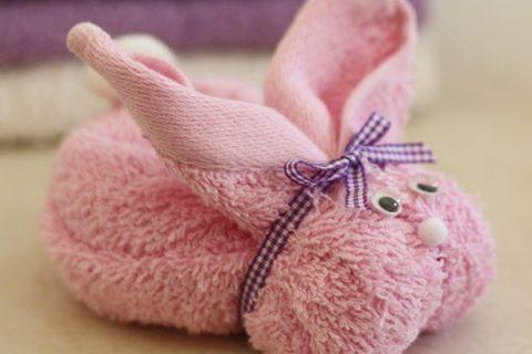 Как сделать зайчика из ПОЛОТЕНЦА. Читайте пошаговый мастер-класс