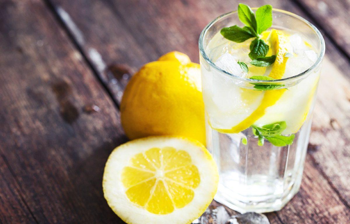 5 ВКУСНЫХ напитков из воды и добавок, которые максимально полезны для организма