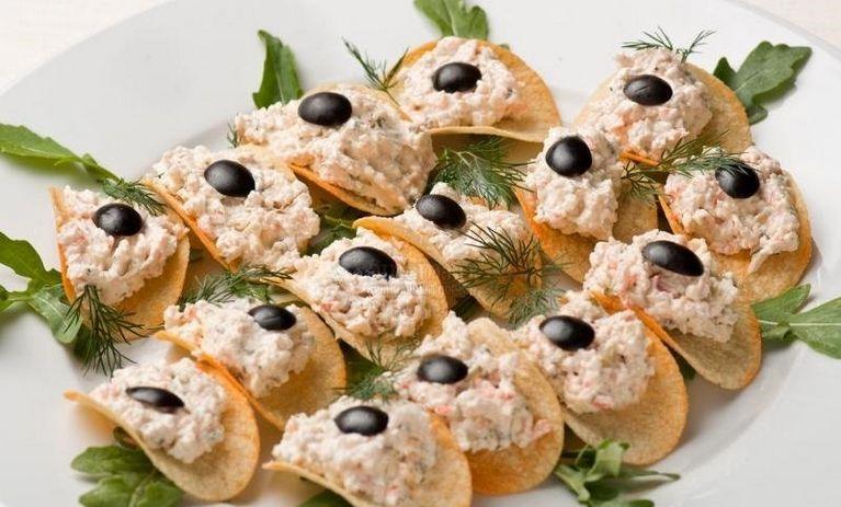 Закуска на ЧИПСАХ! Вкуснейшая и быстрая идея для стола, варианты начинки