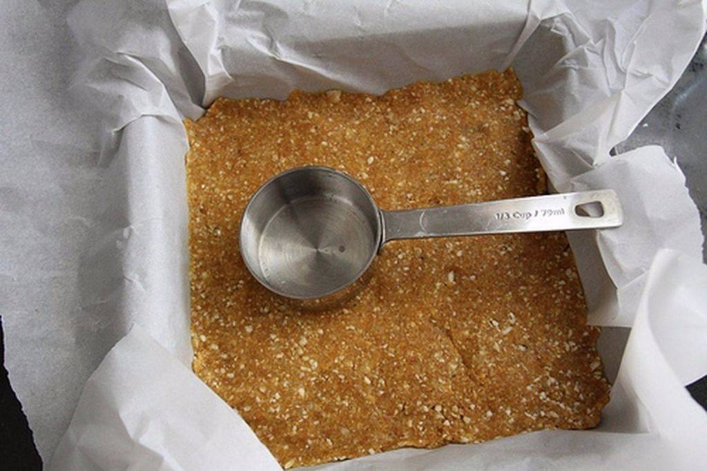 Энергетические батончики с курагой и кешью. пошаговое приготовление