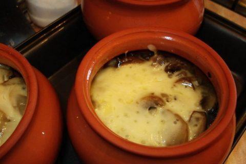 Ароматное мясо в ГОРШОЧКЕ С КАРТОФЕЛЕМ И СЫРОМ. Пошаговое приготовление
