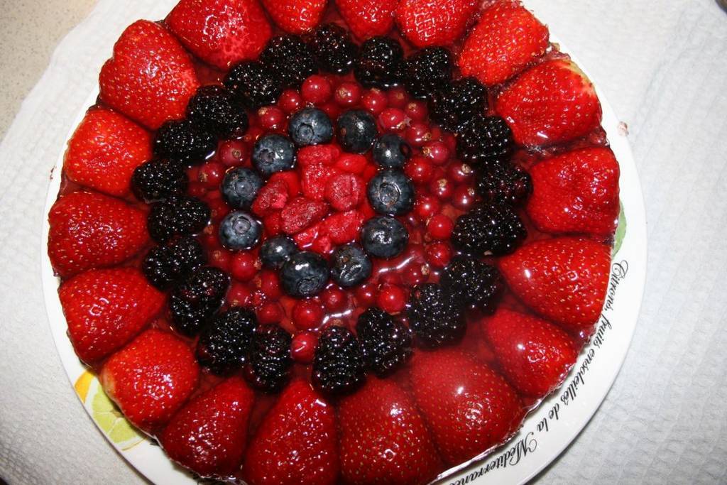 ТОП идей как украсить тортики ЯГОДАМИ. Волшебно красиво и потрясающе вкусно!!!