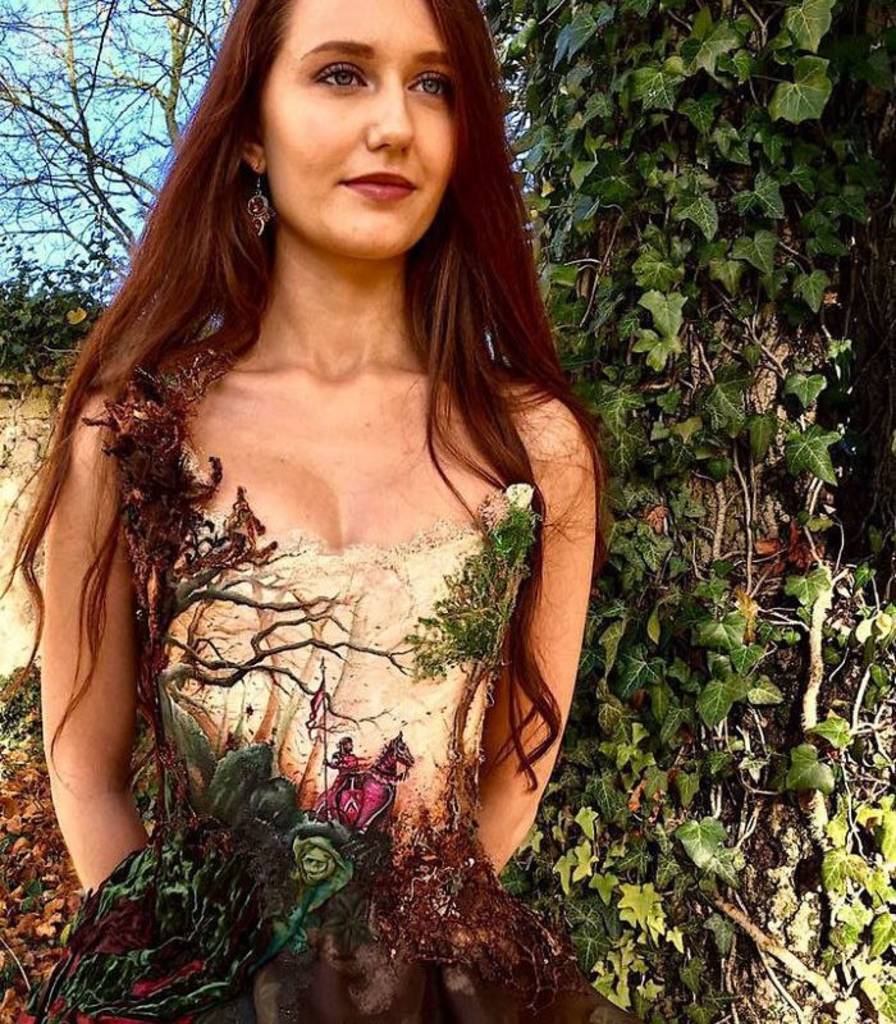 УДИВИТЕЛЬНЫЕ ПЛАТЬЯ французского дизайнера и модельера Sylvie Facon, это стоит увидеть