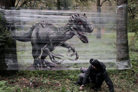 Удивительные граффити на пищевой пленке. Оценим творчество?