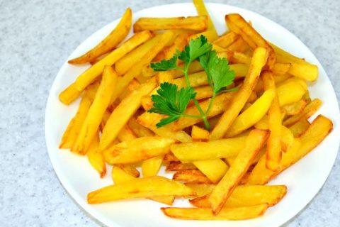 Как научится делать вкусный КАРТОФЕЛЬ ФРИ всего за 1 минуту 56 секунд?
