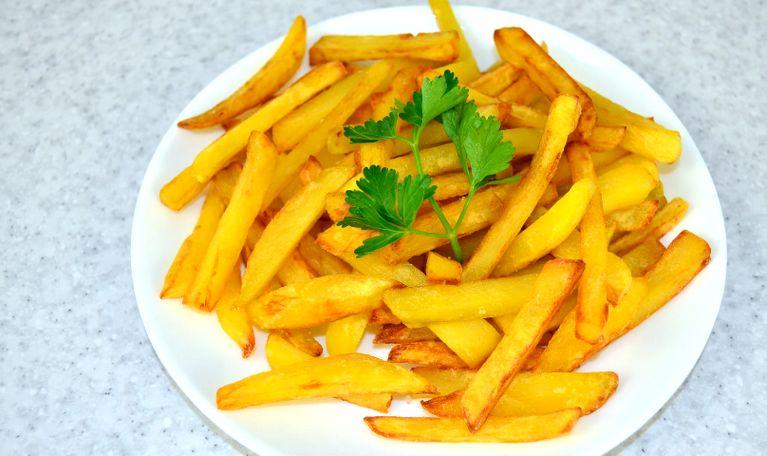 Как научится делать вкусный КАРТОФЕЛЬ ФРИ всего за 1 минуту 56 секунд?