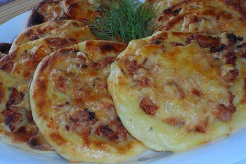 А вы пробовали эти замечательные КАРТОФЕЛЬНЫЕ ВАТРУШКИ с курицей?