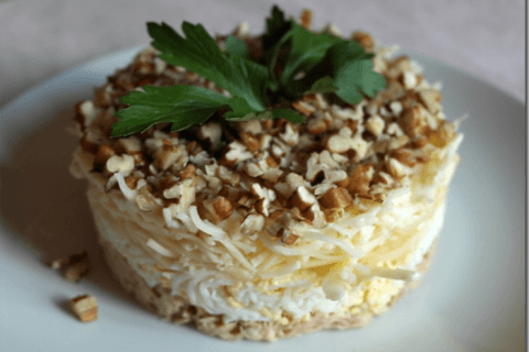 Салаты на Новый год: 10 простых и вкусных рецептов