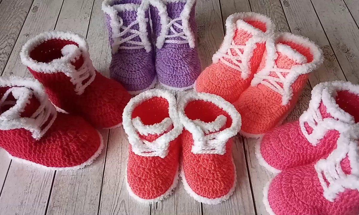 Детские пинетки сапожки вязаные крючком
