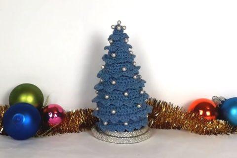 Елка крючком. Вязаяная елочка. Новогодние игрушки крючком #вязанаяелка #елкакрючком