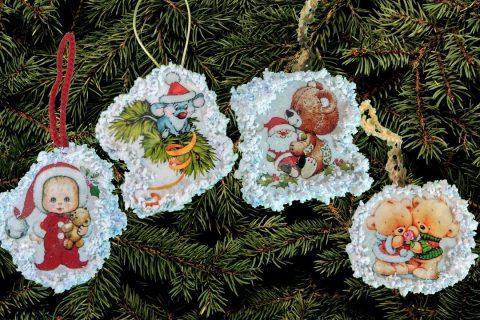 Елочные игрушки из пенопласта