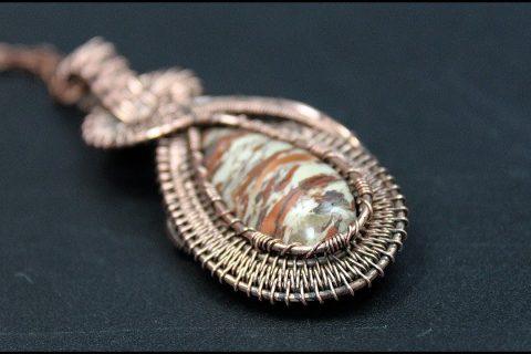 Handmade wire jewelry. Wire wrapped pendant