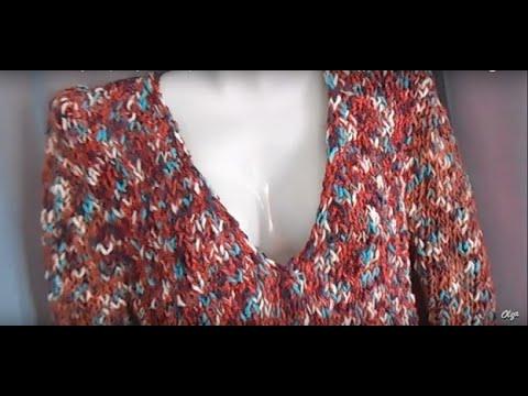 Меланжевый пуловер с глубоким вырезом / Вязание спицами / Видео урок