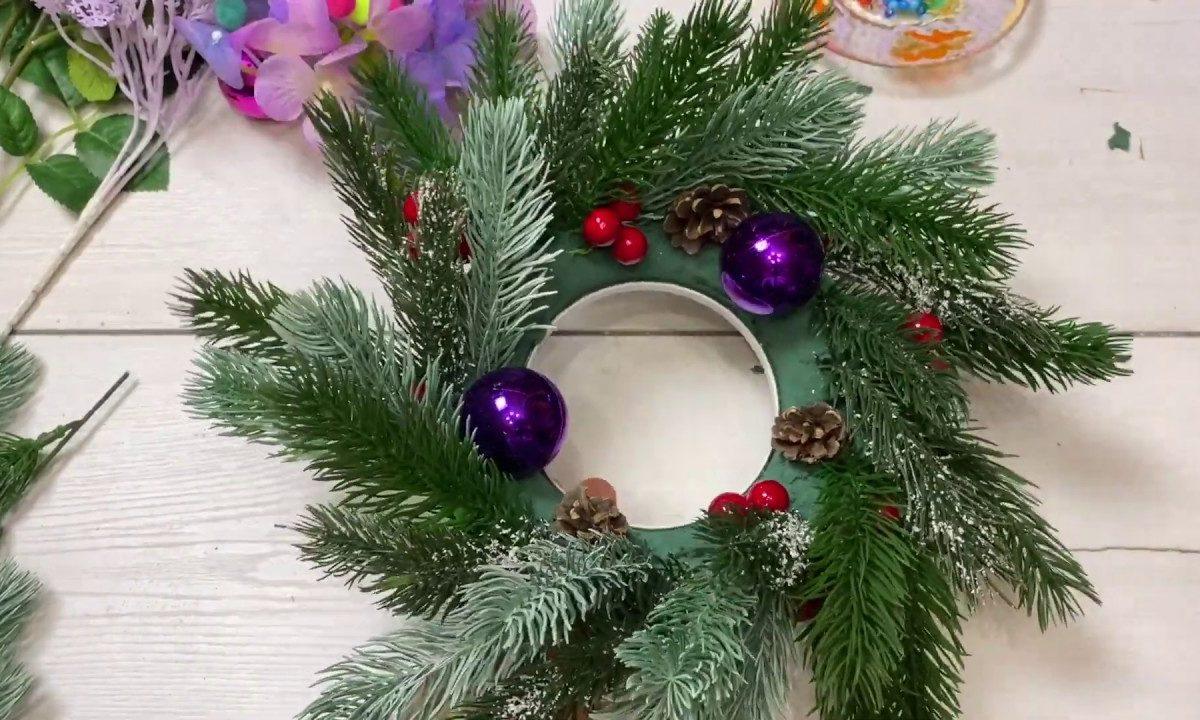 Новогодние поделки из силиконовых цветов ?