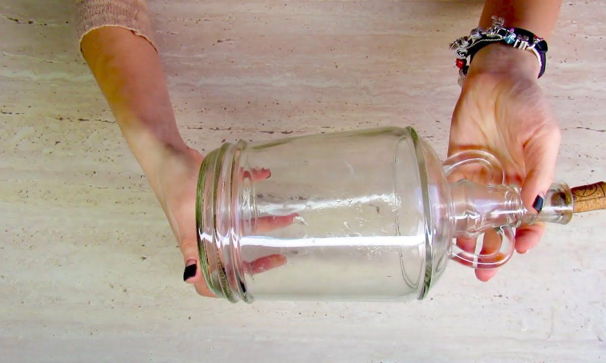 Простая идея декора бутылки своими руками