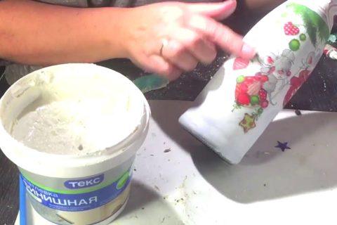 Украшаем бутылку шампанского к Новому Году.