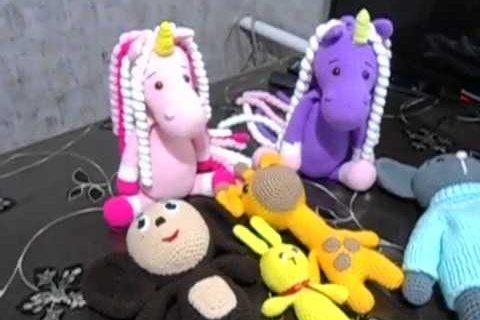 Вязаные игрушки крючком. работы моей сестры.