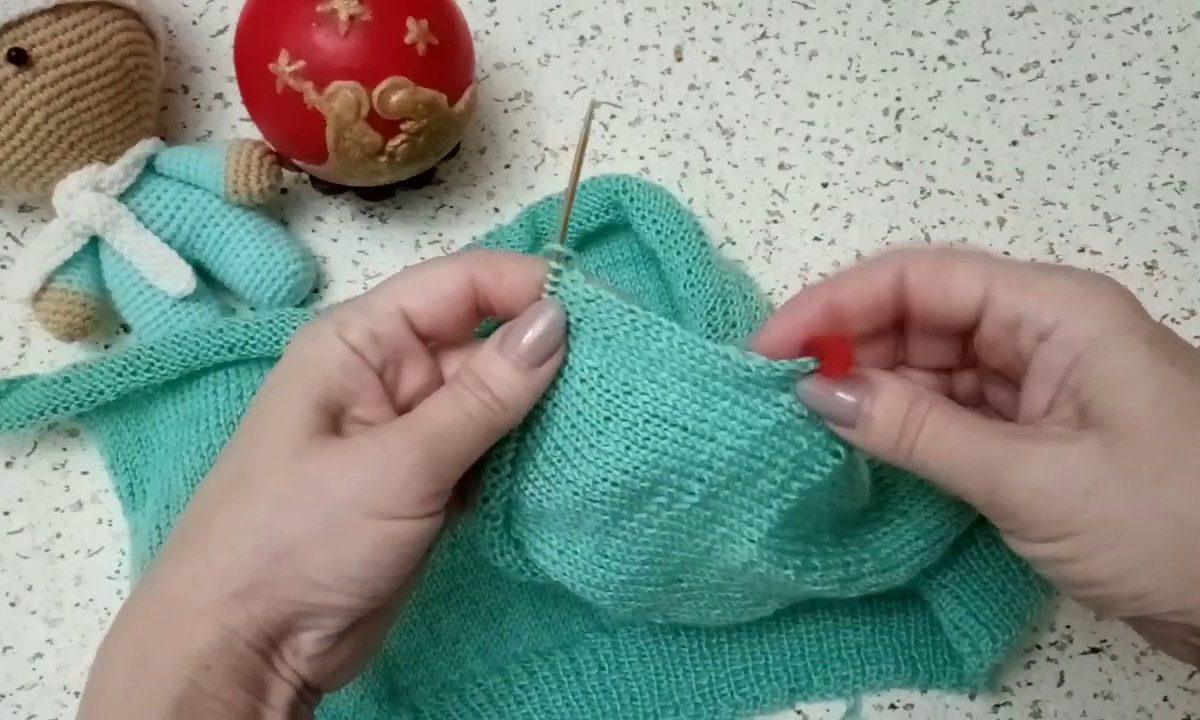 #вязание#вяжувяжу Вязальный влог// мои процессы// комплект шапочка-повязка и варежки.
