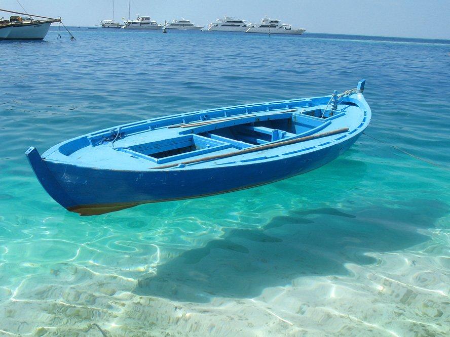 Словно на воздухе! Кристально чистая и прозрачная вода водоемов со всего света. Подборка фотографий