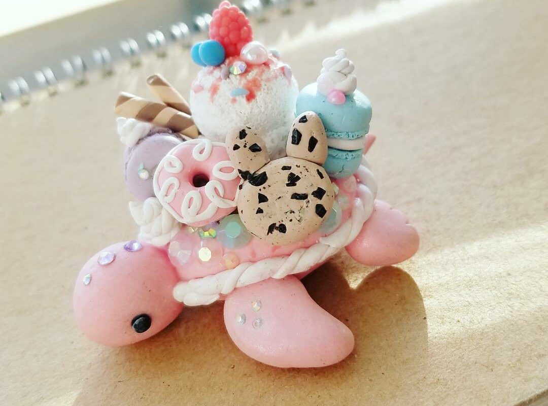 Чудесный мир черепах. Миниатюрные работы от ClaybieCharms