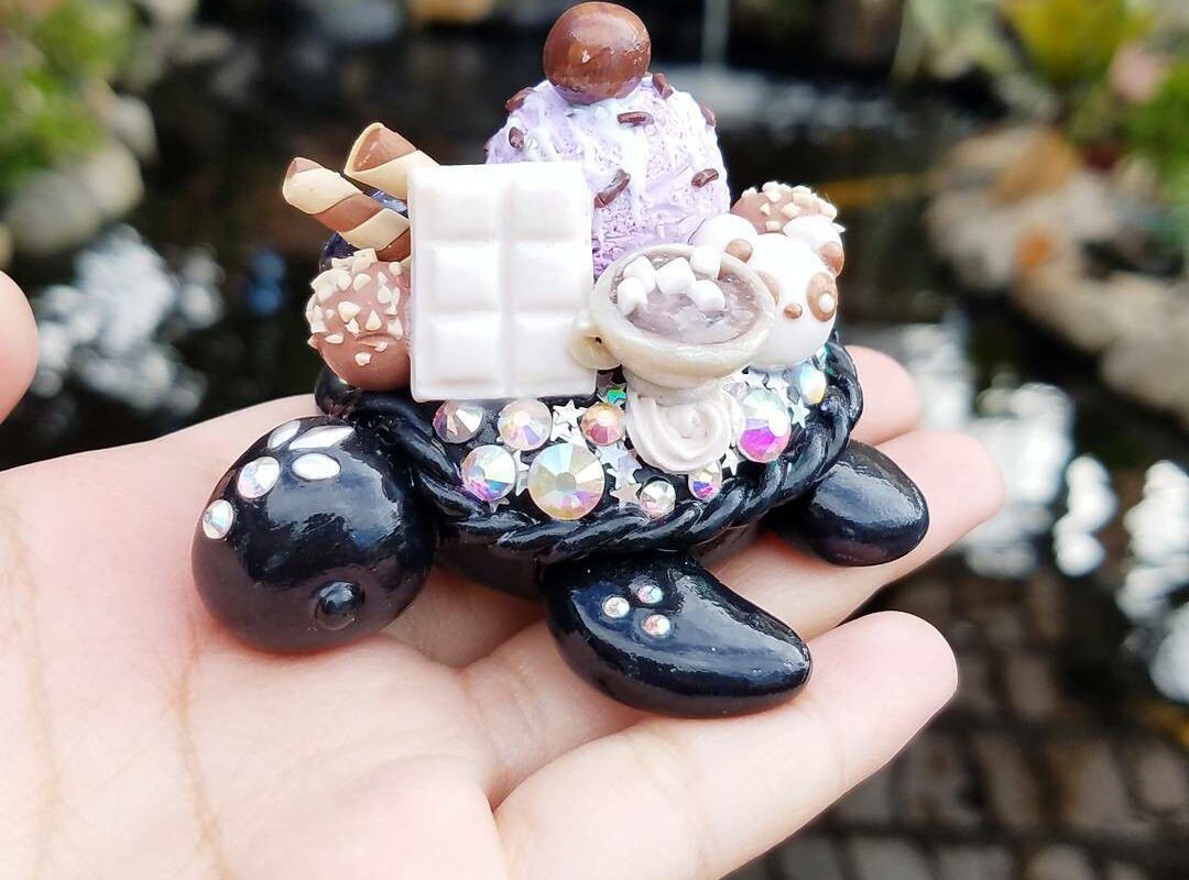 Чудесный мир черепах. Миниатюрные работы от ClaybieCharms