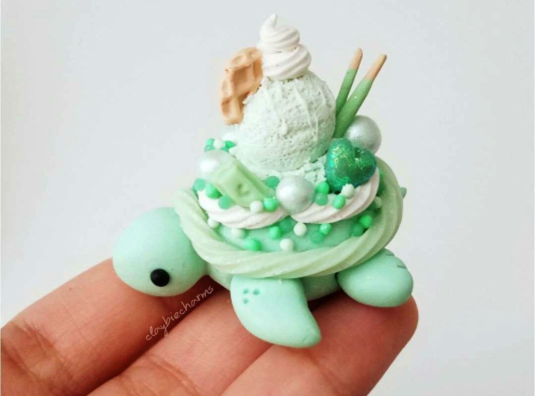 Чудесный мир черепах. Миниатюрные работы от ClaybieCharms