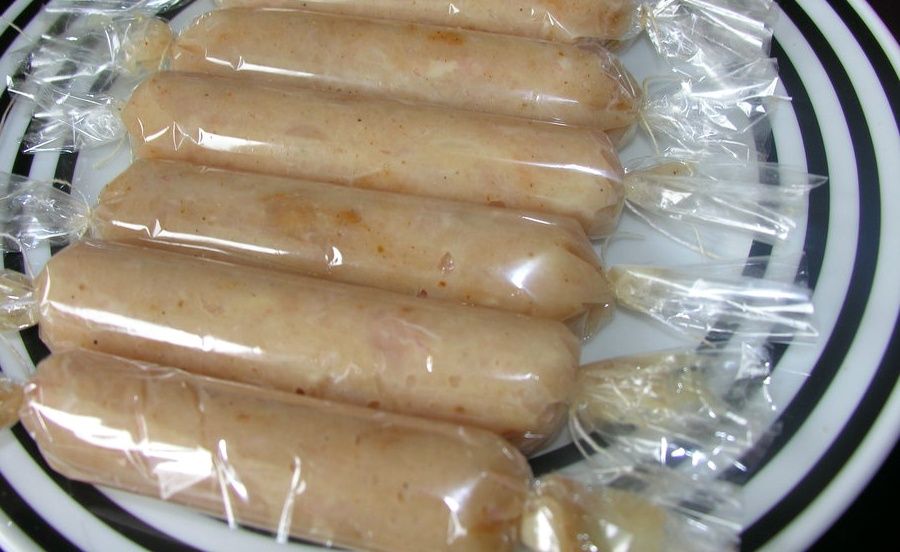ДОМАШНИЕ сосиски из куриного мяса. Аппетитненько!
