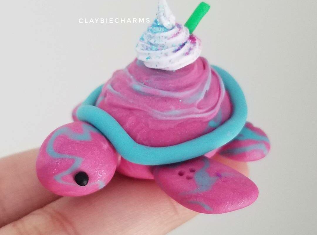 Чудесный мир черепах. Миниатюрные работы от ClaybieCharms