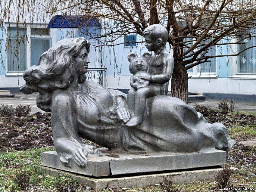 20 красивых памятников из разных городов, посвященные нашим мамам. Потрясающе мило!!!