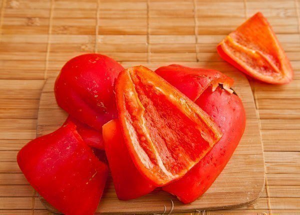 Как сделать вкусную домашнюю аджику?