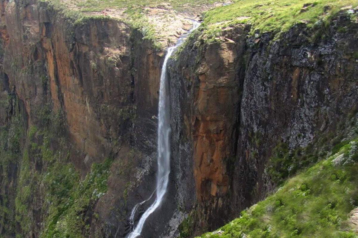 Самые КРАСИВЫЕ водопады со всего света! ВПЕЧАТЛЯЮЩАЯ красота
