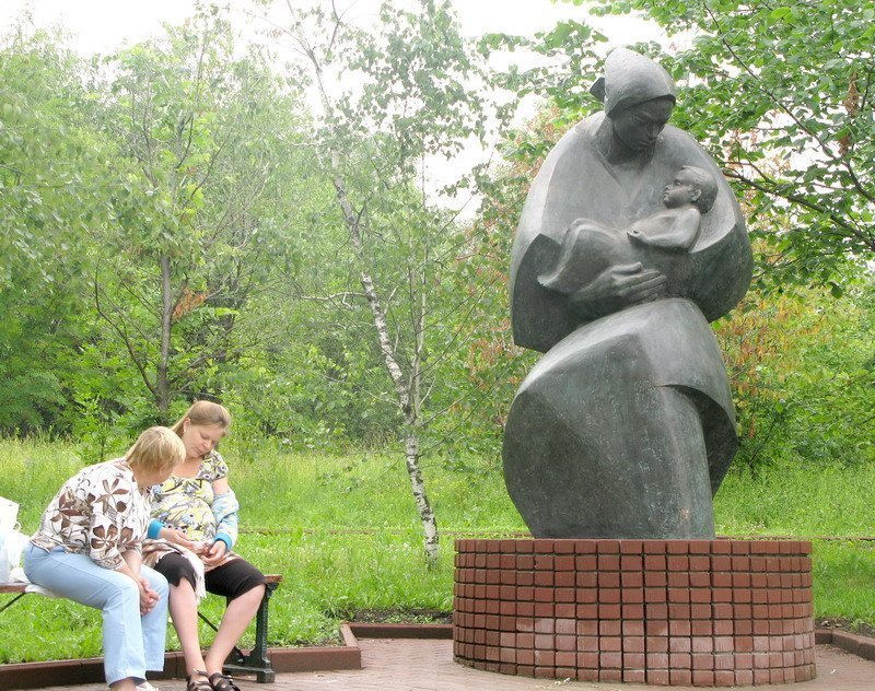 20 красивых памятников из разных городов, посвященные нашим мамам. Потрясающе мило!!!